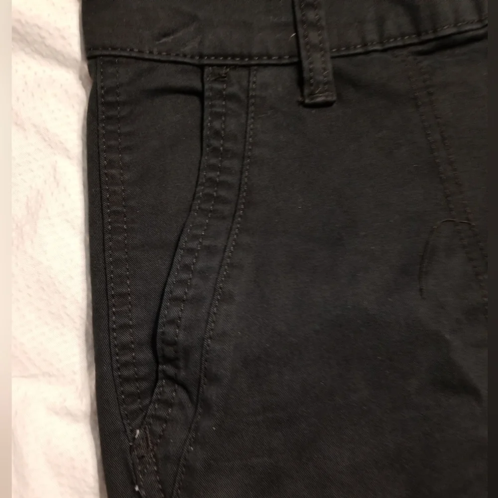 NWT BLACK CARGO LEE RELAXED FIT SIZE 29